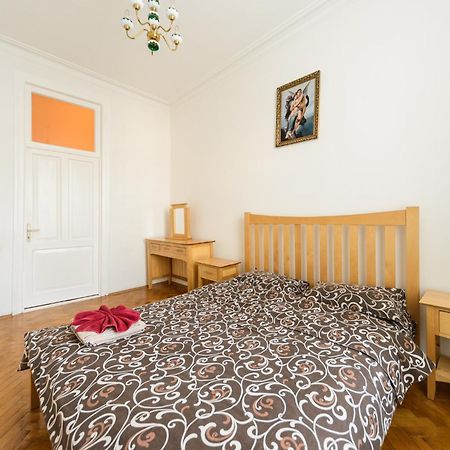Apartment Near Arena City Kiev Luaran gambar